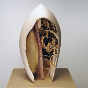 Andrea Mina, fourty, carved wood, butterfly wings, sea-urchin spine, pva glue, 29mm high, photo: Yolanda Mina