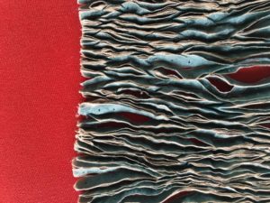 Paola Moreno, Pequeña textura sobre rojo (detail), silk, 16 x 14 cm, made in Santiago, Chile,  photo: Paola Moreno